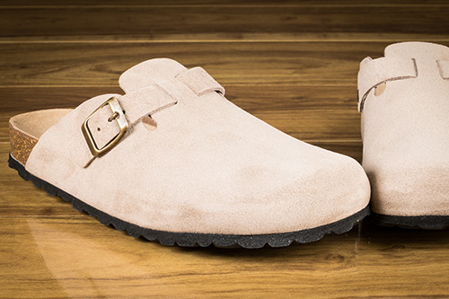 Sabot homme croûte de cuir velours couleur pierre | Mes Espadrilles